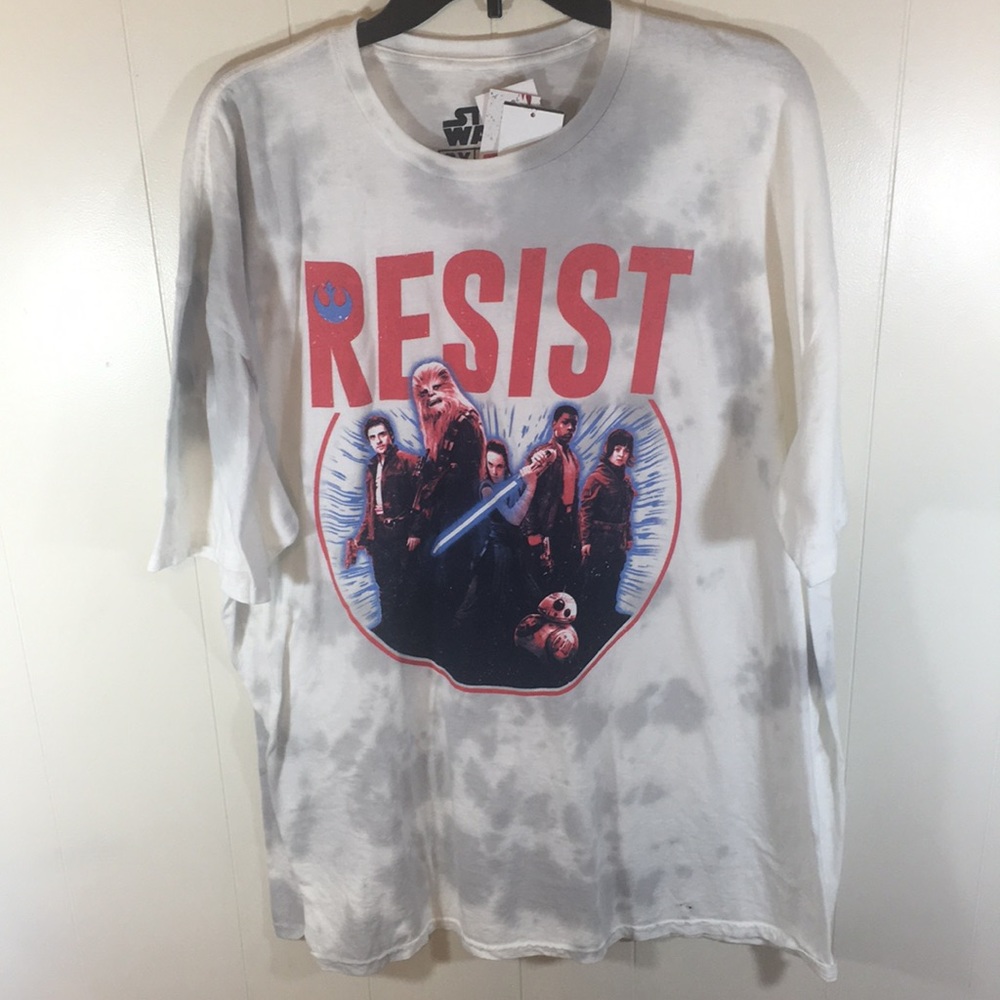 Star Wars “Resist” Grapic T Shirt Brand New